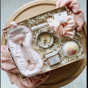 💘Love Yourself First Pamper Box💘